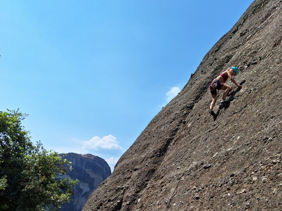 Klettern im Klettergarten Small Walls - Touren von IV+ bis VI-