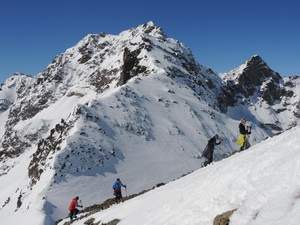 Beim Gipfelanstieg auf den Piz Val Nera